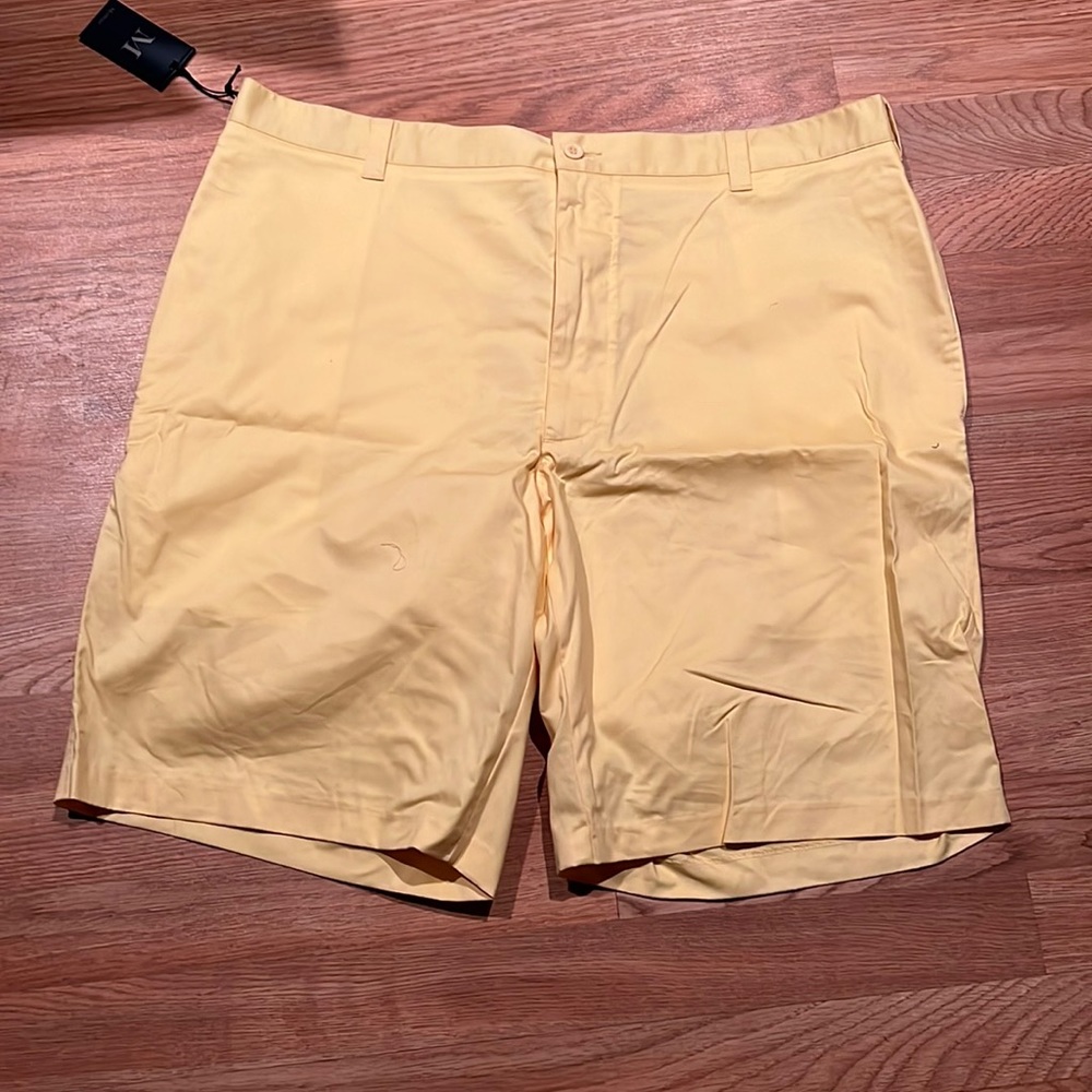 😀 Montego golf shorts size 40 new with tag
